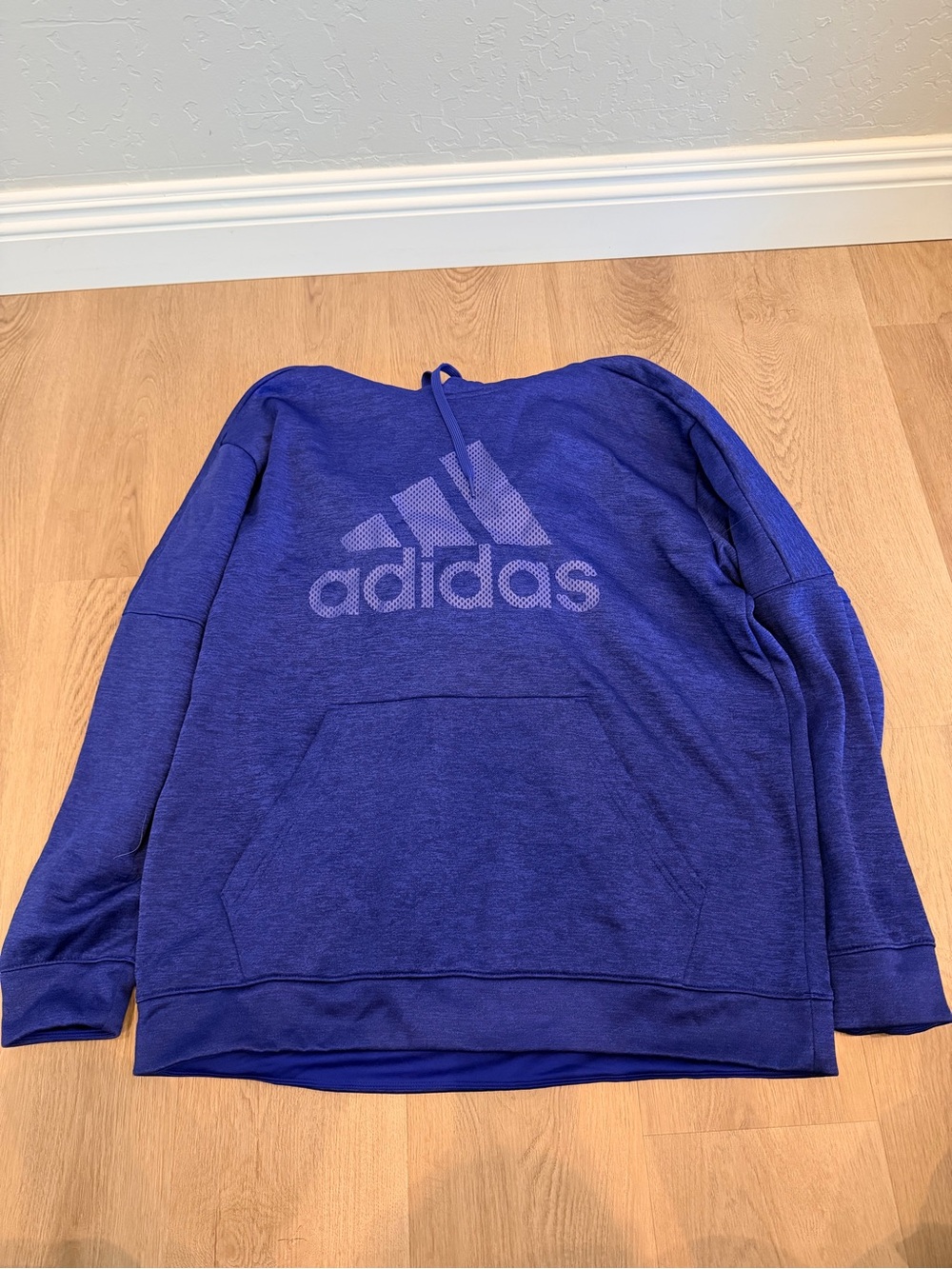 adidas Men’s Royal Blue Sweatshirt with Logo